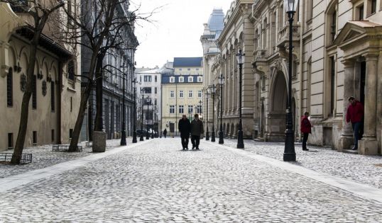 Страната на Дракула (от София и Велико Търново)